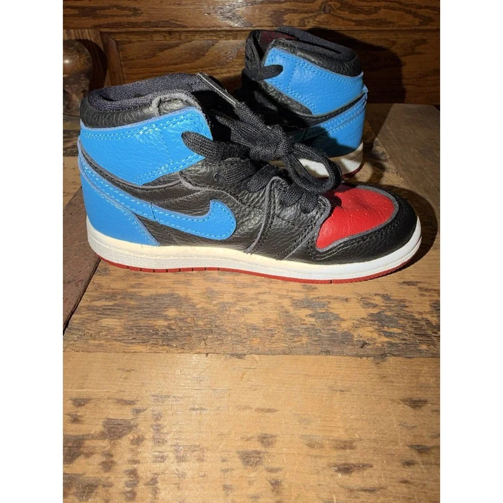 Nike Air Jordan 1 Retro High OG‎ TD UNC to Chicago CU0450-046 Kids Size 9 C
